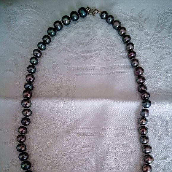 VINTAGE 20" TAHITIAN KNOTTED BLACK PEARL NECKLACE 45 GRAMS - Picture 2 of 2